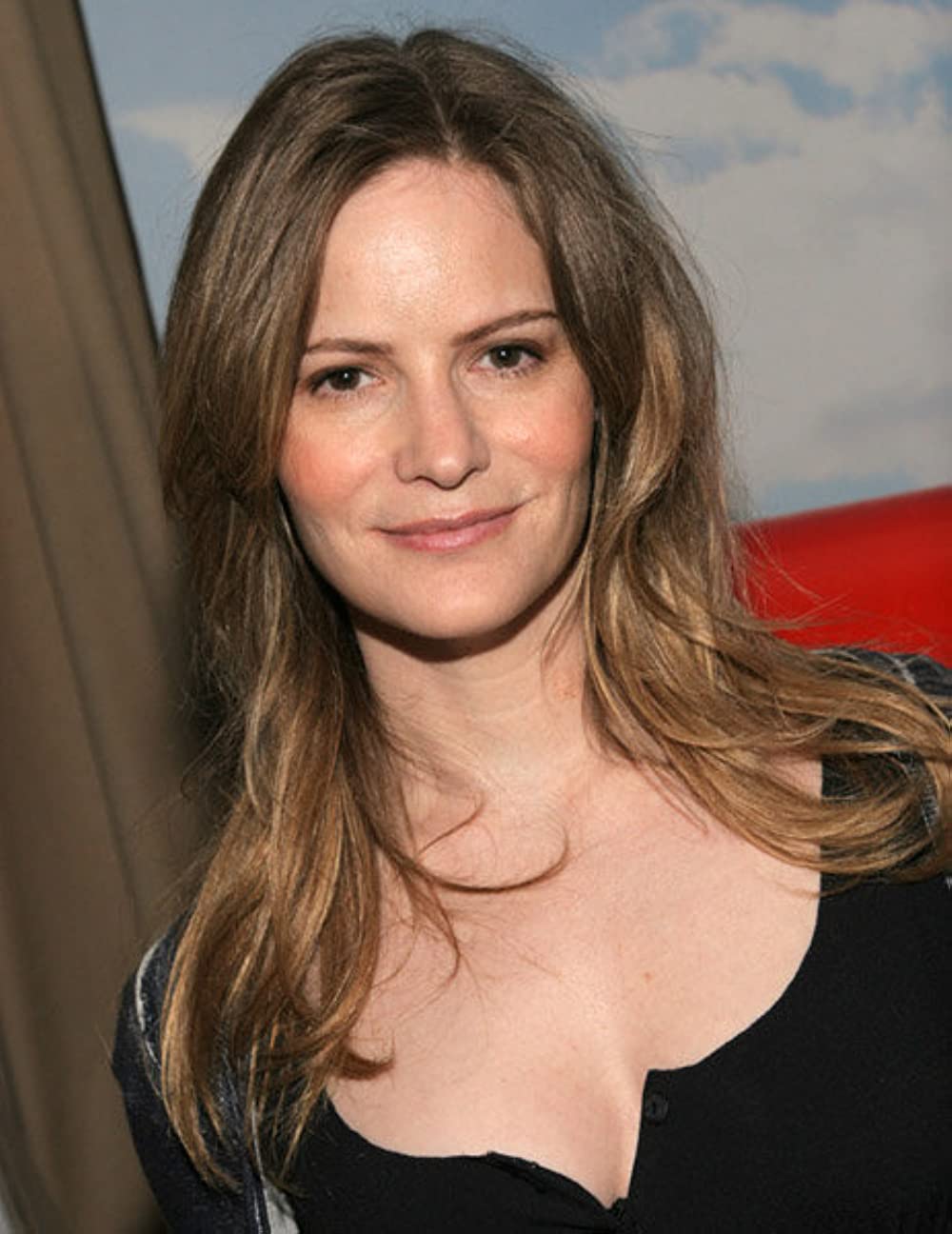 Jennifer Jason Leigh