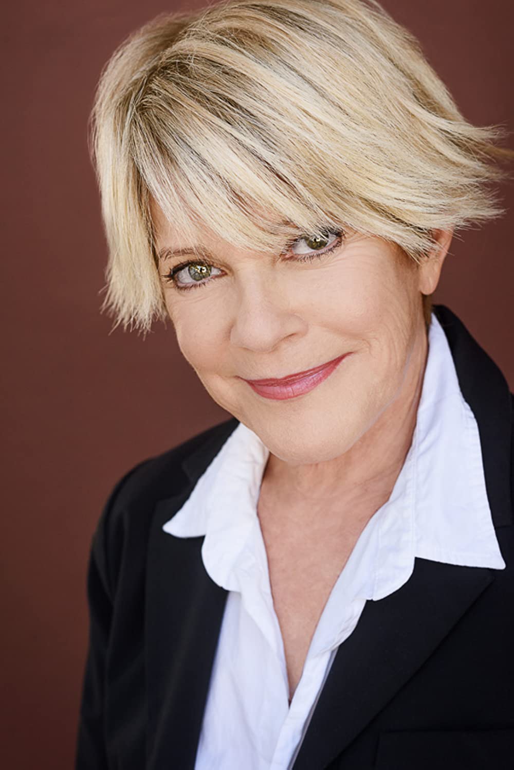 Julie Cobb